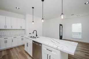 1415 E 35th St, Houston, TX 77022 - Photo 22