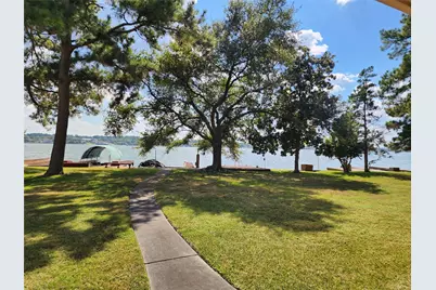 12431 Lakeview Drive, Montgomery, TX 77356 - Photo 1