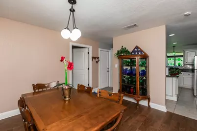 995 Strickland Street, Vidor, TX 77662 - Photo 10