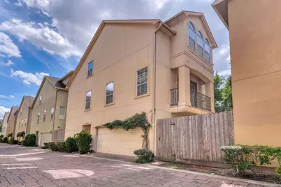 1602 A Colorado Street #A, Houston, TX 77007 - Photo 4