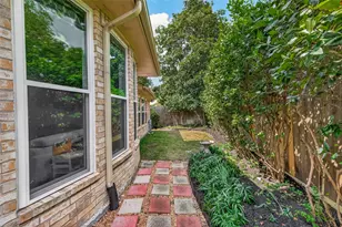 1123 Parkhaven Ln, Houston, TX 77077 - Photo 32