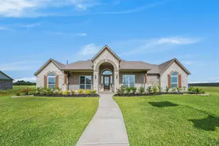 2265 Diamond D, Beaumont, TX 77713 - Photo 2