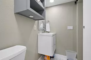 715 31st St, Galveston, TX 77550 - Photo 10