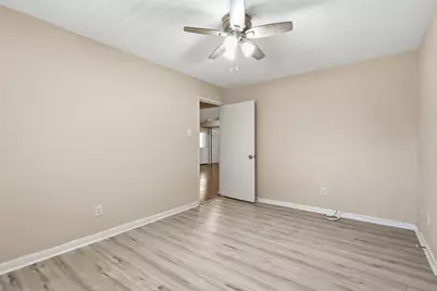 8227 Squires Place Drive, Houston, TX 77083 - Photo 26