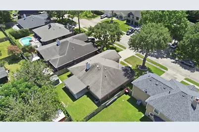 8227 Squires Place Drive, Houston, TX 77083 - Photo 34