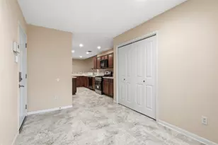 8227 Squires Pl Dr, Houston, TX 77083 - Photo 12