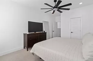 412 Neyland St, Houston, TX 77022 - Photo 30