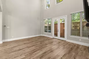 1002 Shepherd Oaks Dr, Houston, TX 77018 - Photo 8