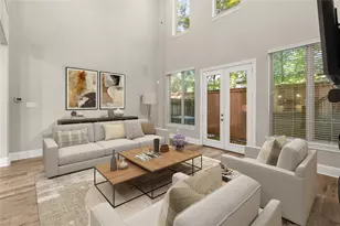 1002 Shepherd Oaks Dr, Houston, TX 77018 - Photo 8