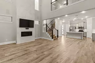 1002 Shepherd Oaks Dr, Houston, TX 77018 - Photo 4