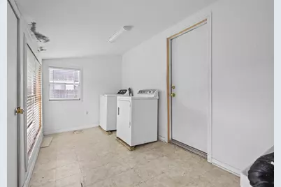 815 N 14th Street, Nederland, TX 77627 - Photo 12