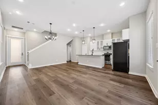 8451 Berry Brush Ln, Houston, TX 77022 - Photo 8