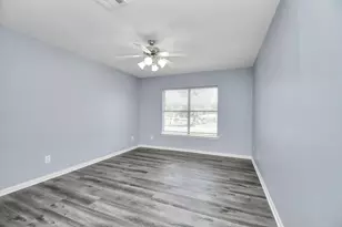 10403 Shadow Oaks Dr, Houston, TX 77043 - Photo 24