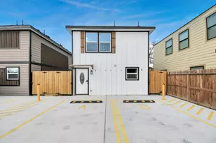 2310 Wavell St, Houston, TX 77088 - Photo 4