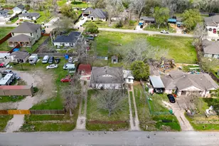 6109 Hertford St, Houston, TX 77048 - Photo 2