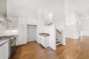 1539 W 23rd St, Houston, TX 77008 - Photo 4
