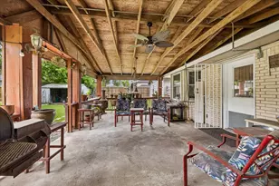 9222 Arledge St, Houston, TX 77075 - Photo 18