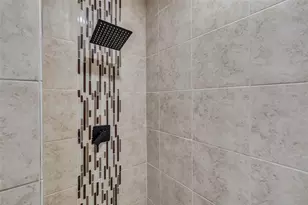 5815 Schevers St, Houston, TX 77033 - Photo 20