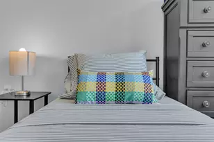 5815 Schevers St, Houston, TX 77033 - Photo 14