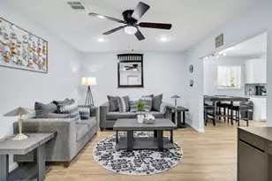 5815 Schevers St, Houston, TX 77033 - Photo 36