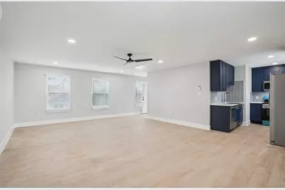 1410 Elliott Street #B, Houston, TX 77023 - Photo 8