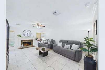 2815 Village Dale Avenue, Houston, TX 77059 - Photo 6