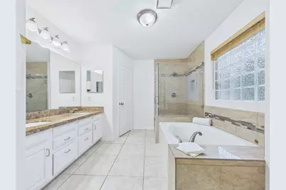 2815 Village Dale Avenue, Houston, TX 77059 - Photo 12