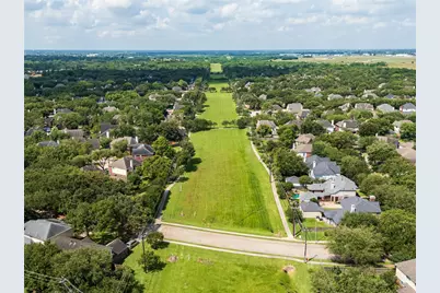 2815 Village Dale Avenue, Houston, TX 77059 - Photo 26