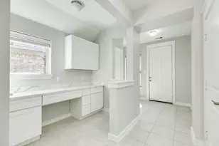 2714 Bernadino Dr, Texas City, TX 77568 - Photo 4