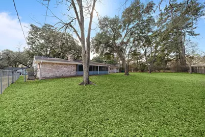 1104 Hillcrest Drive, Conroe, TX 77301 - Photo 18