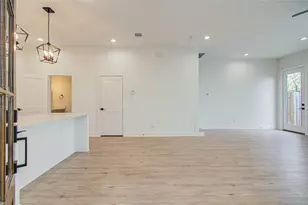 6420 Highland Pine Ln, Houston, TX 77091 - Photo 4