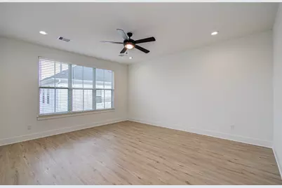 6420 Highland Pine Lane, Houston, TX 77091 - Photo 8