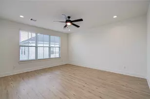 6420 Highland Pine Ln, Houston, TX 77091 - Photo 8