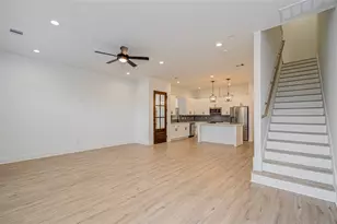 6420 Highland Pine Ln, Houston, TX 77091 - Photo 16