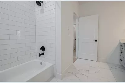 6420 Highland Pine Lane, Houston, TX 77091 - Photo 28