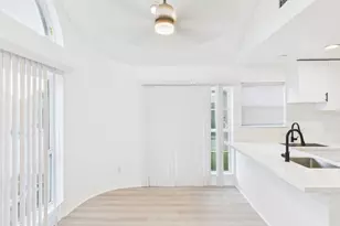 7610 Hopewell Ln, Houston, TX 77071 - Photo 6