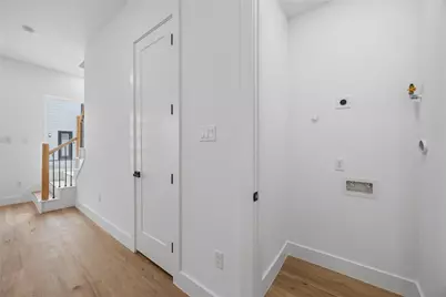 9019 Comal Street #B, Houston, TX 77051 - Photo 12