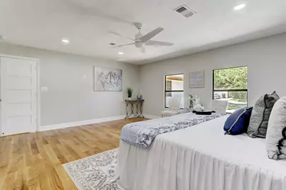 11221 Elbeck Drive, Houston, TX 77035 - Photo 10