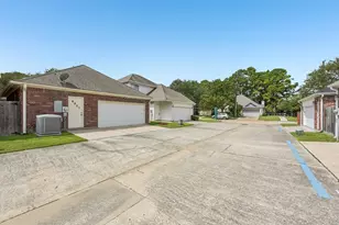 6807 Tournament Dr, Houston, TX 77069 - Photo 34