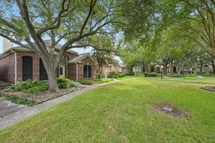 6807 Tournament Dr, Houston, TX 77069 - Photo 8