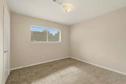 810 Sunnybrook Lane, Baytown, TX 77552 - Photo 20