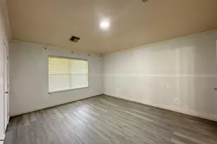 17927 Branch Creek Dr, Cypress, TX 77433 - Photo 8