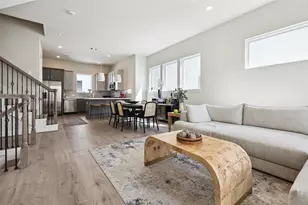 137 Eastwood St, Houston, TX 77011 - Photo 2