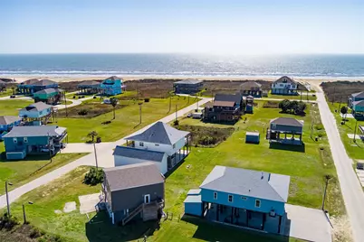 821 Salt Cedar Lane, Port Bolivar, TX 77650 - Photo 4