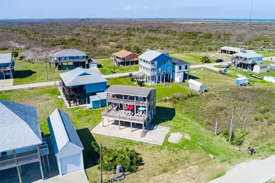 821 Salt Cedar Lane, Port Bolivar, TX 77650 - Photo 8