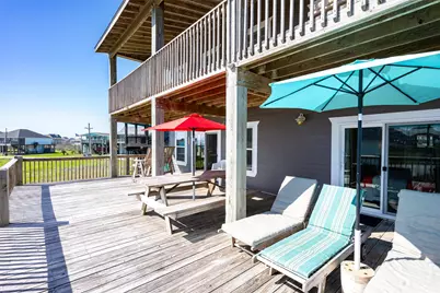 821 Salt Cedar Lane, Port Bolivar, TX 77650 - Photo 14