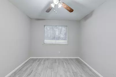 7815 Barnhill Drive, Humble, TX 77338 - Photo 22
