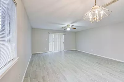 7815 Barnhill Drive, Humble, TX 77338 - Photo 8