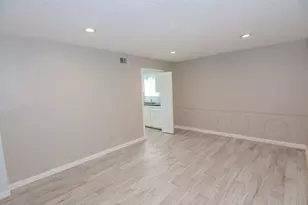 1027 Montour Dr, Houston, TX 77062 - Photo 6