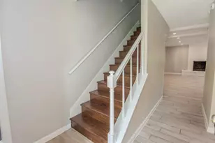 1027 Montour Dr, Houston, TX 77062 - Photo 10